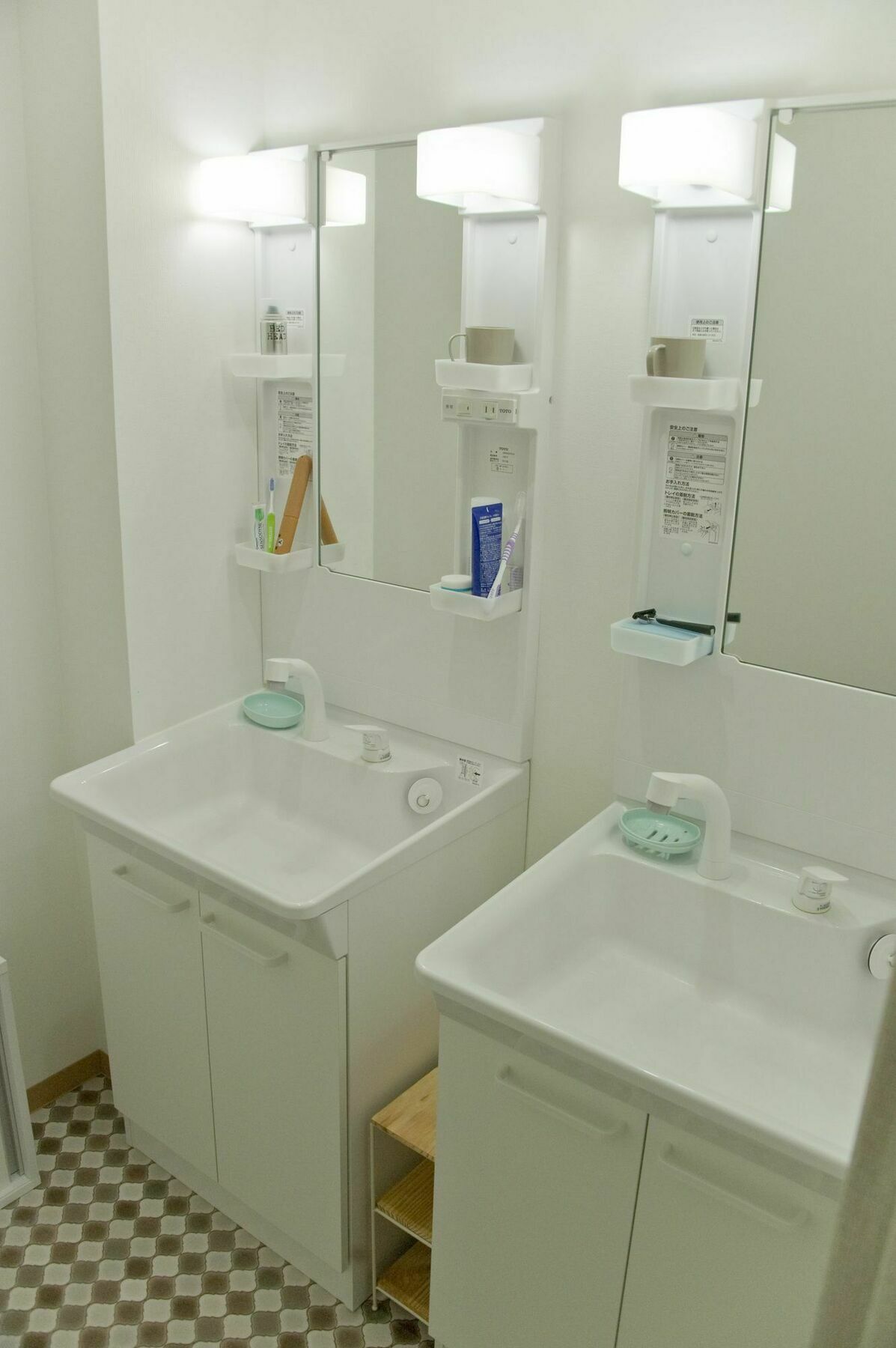 Umbrella House Hostel Osaka Buitenkant foto