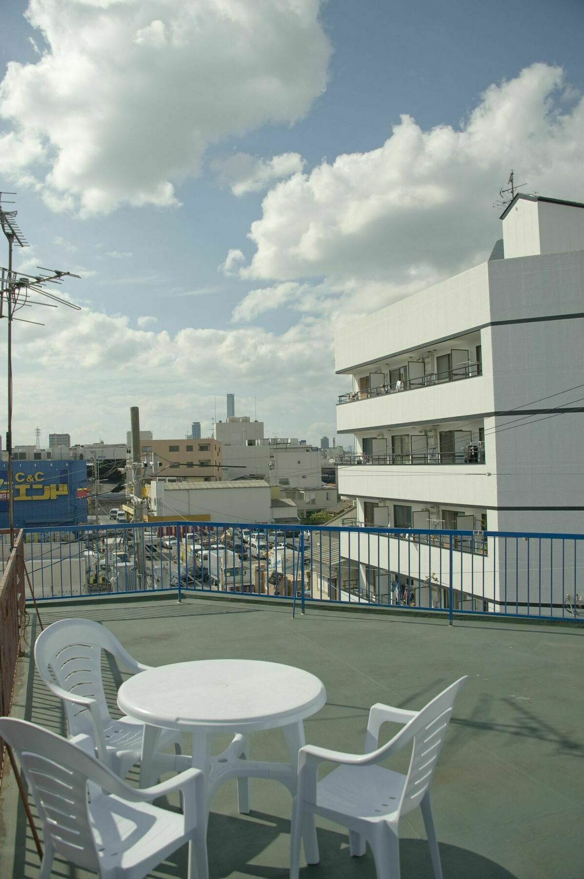 Umbrella House Hostel Osaka Buitenkant foto